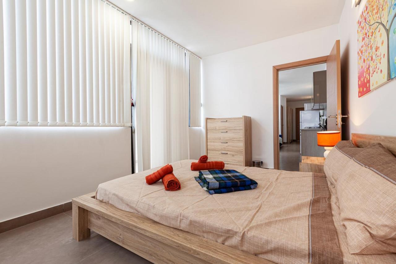 Apartmán Perfect Seaview Penthouse St. Paul's Bay Exteriér fotografie