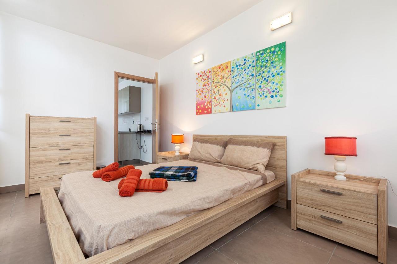 Apartmán Perfect Seaview Penthouse St. Paul's Bay Exteriér fotografie