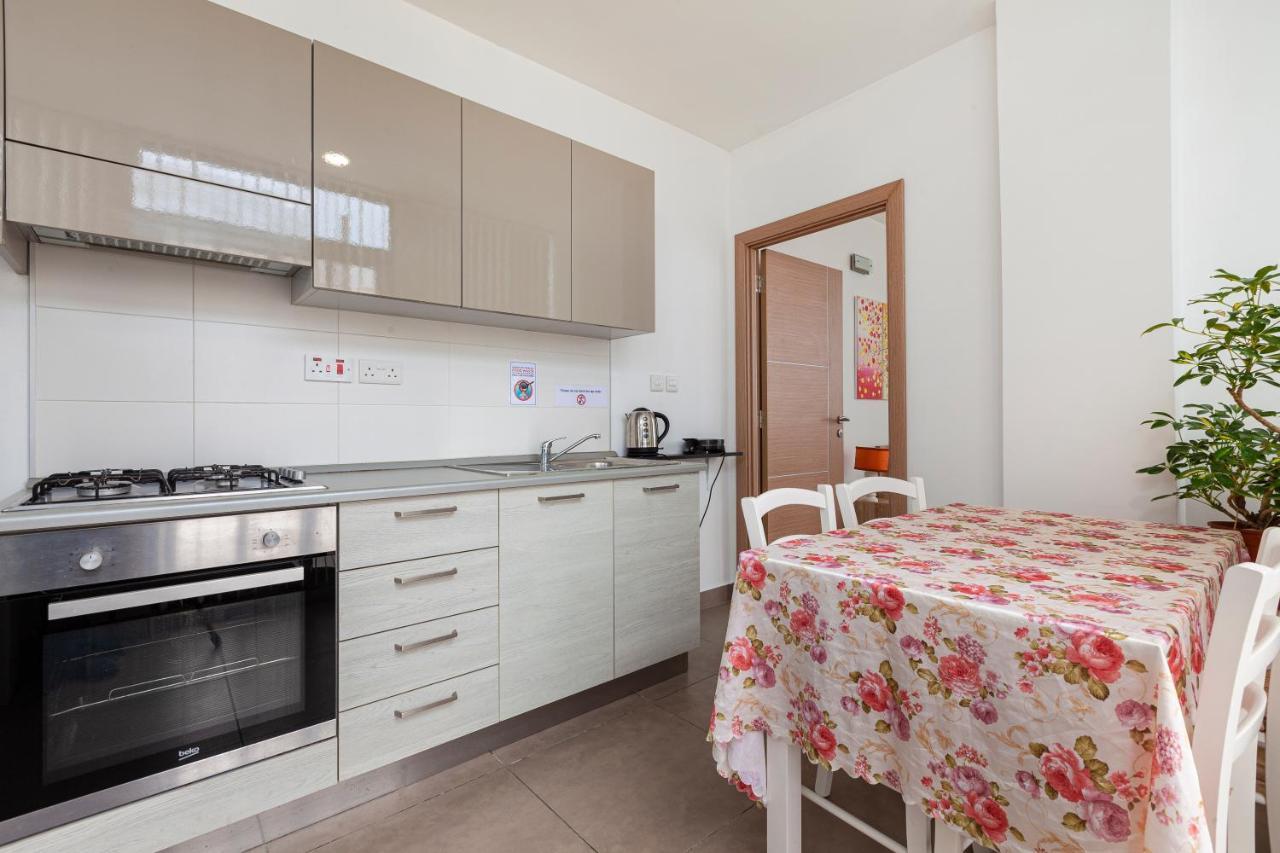 Apartmán Perfect Seaview Penthouse St. Paul's Bay Exteriér fotografie